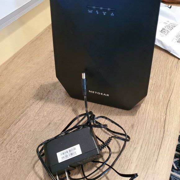 Netgear Nighthawk wifi range extender - Picture 5 of 6